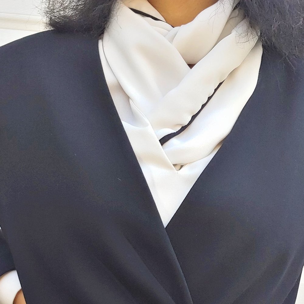 Black Single-Snap Closure Double-Breasted Blazer - image 4